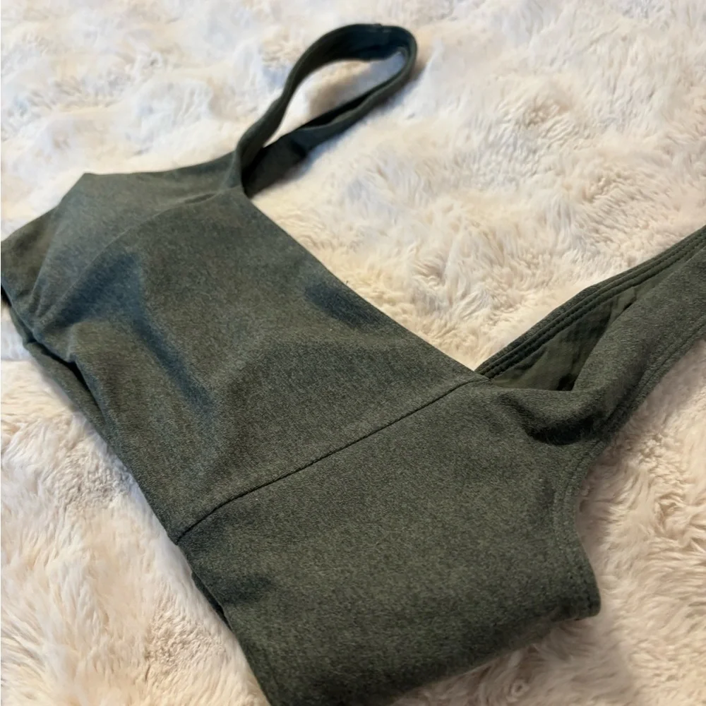 P'tula Charcoal Sports Bra - Picture 3 of 5